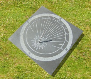 horizontal sundial